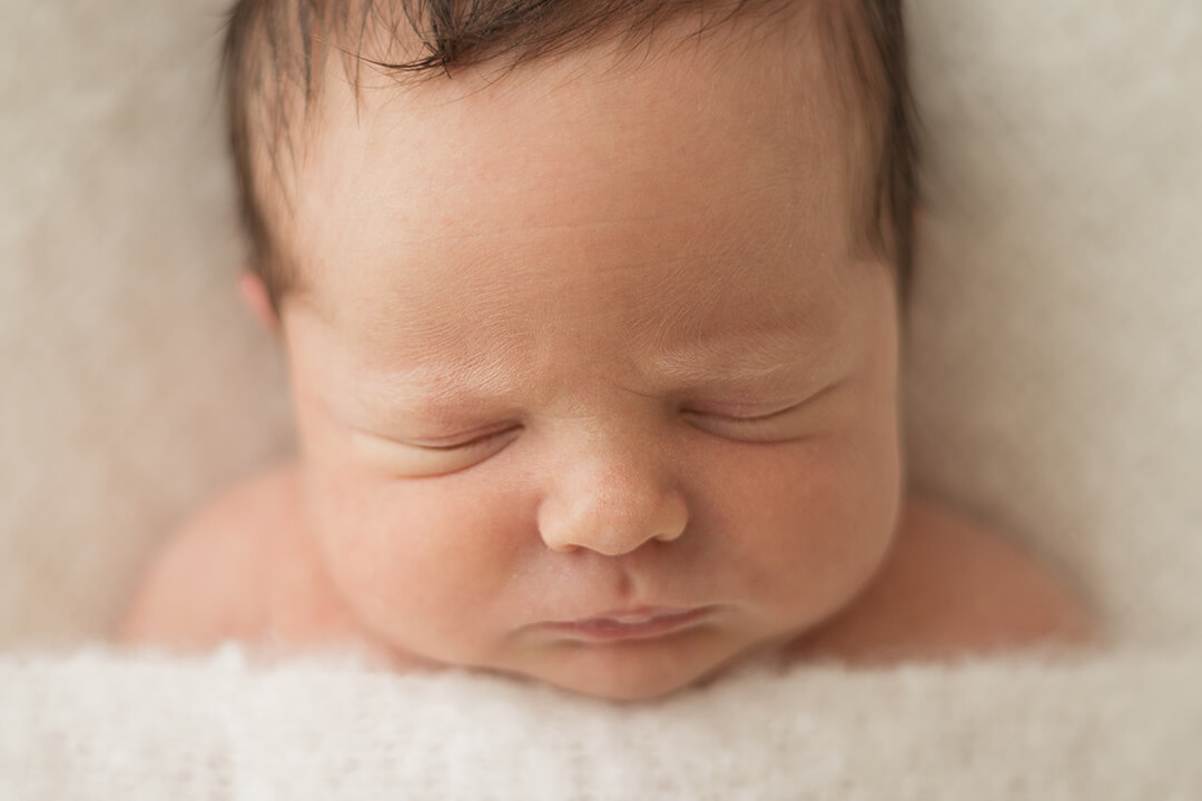close up birmingham newborn photographer image